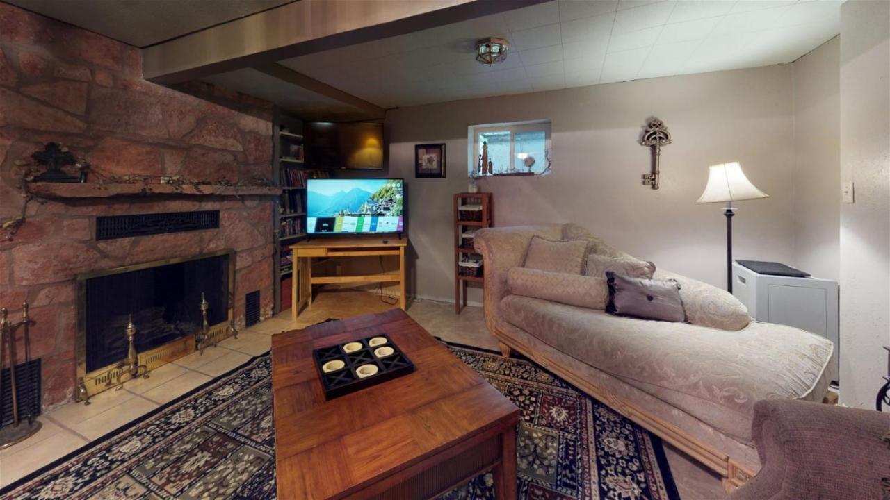 1950_Woodburn Villa โคโลราโดสปริงส์ ภายนอก รูปภาพ
